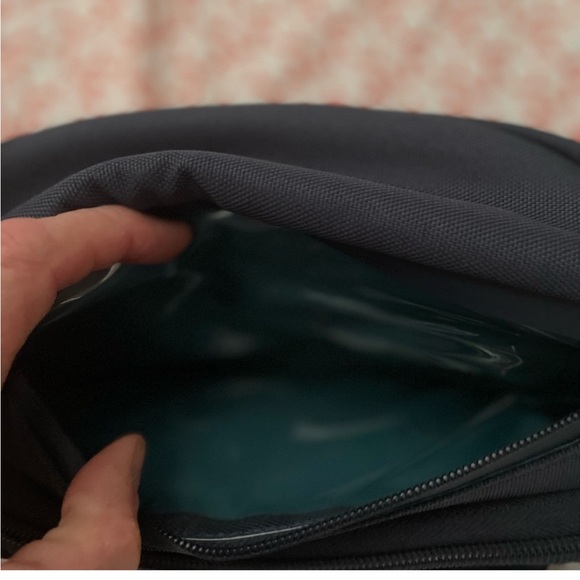 𝐊𝐢𝐛𝐨𝐮 𝐜𝐚𝐧𝐯𝐚𝐬 𝐯𝐞𝐠𝐚𝐧 𝐝𝐢𝐚𝐩𝐞𝐫𝐛𝐚𝐠 𝐰/𝐜𝐡𝐚𝐧𝐠𝐢𝐧𝐠 𝐩𝐚𝐝,𝐬𝐦𝐨𝐤𝐞/𝐩𝐞𝐭𝐟𝐫𝐞𝐞 - Picture 2 of 2